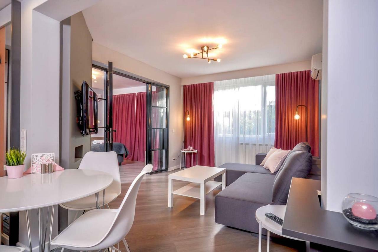 Rose One Bedroom Designer Apartment In City Centre By Flat Mаnager Софія Екстер'єр фото